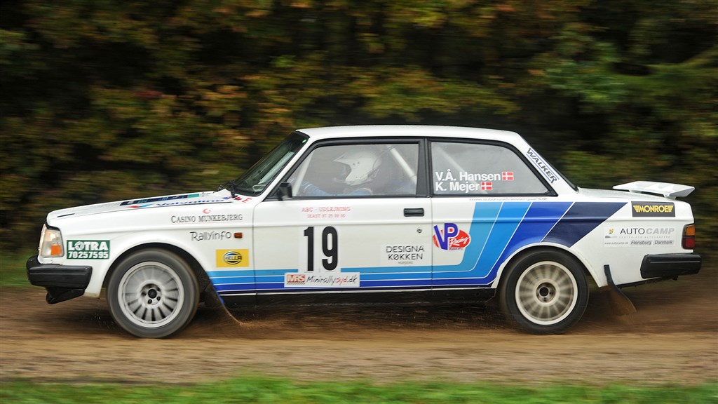 Kurt Mejer og Vagn Åge Hansen kørte her en flot 3 plads hjem i DM i mini rally 2018.
(Foto: Rallypics.dk - Viggo Johansen)